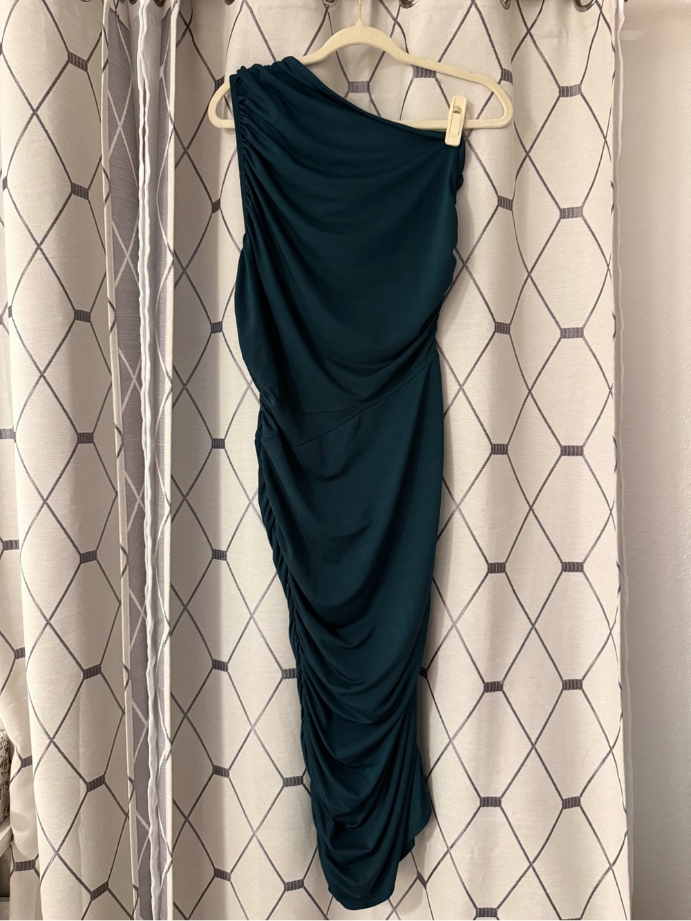 PrettyLittleThing Emerald Green One Shoulder Ruched Midi Dress Size 12